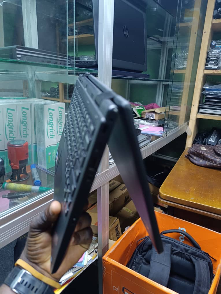 LENOVO YOGA 11E